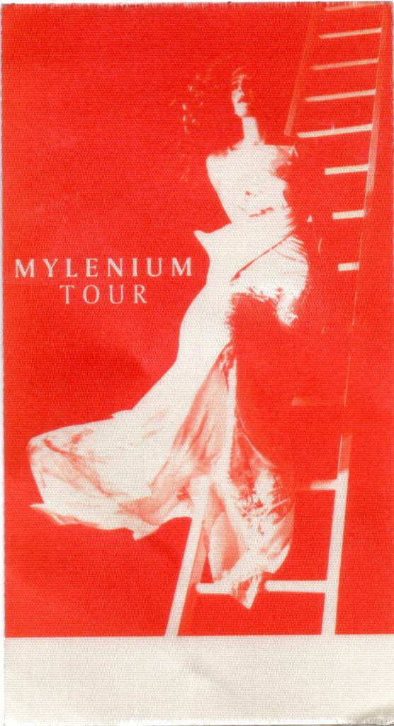 Mylenium Tour – Pass Tissu Rouge – France