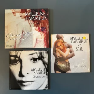 Lot 9 : Mylène Farmer Les mots C est une belle journée Pardonne moi